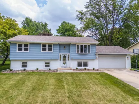 Exterior - 108 Sandra Ln, Normal, IL 61761 photo 6 of 6