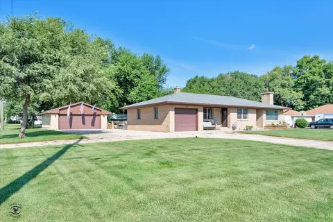 294 S Division St, Braidwood, IL 60408