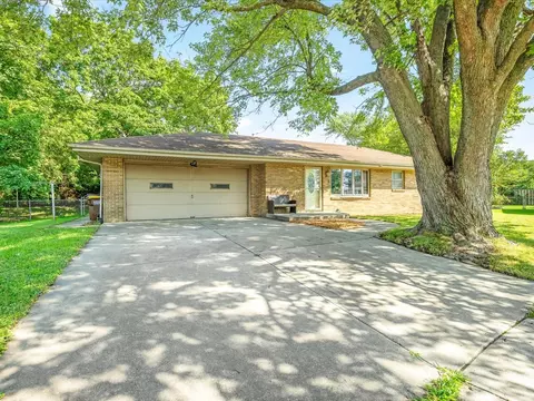 5 Highland Ct, Stillman Valley, IL 61084