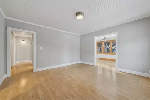 401 E Tower Dr, Tower Lakes, IL 60010 photo 8
