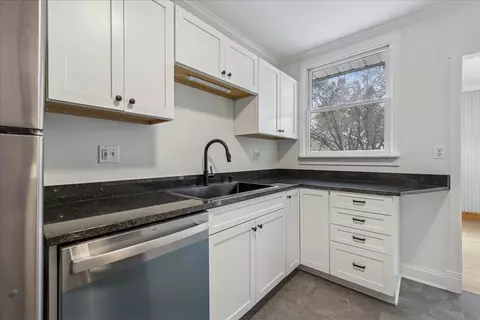401 E Tower Dr, Tower Lakes, IL 60010 photo 6