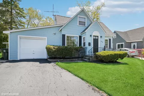 519 Catalpa Dr, Round Lake, IL 60073