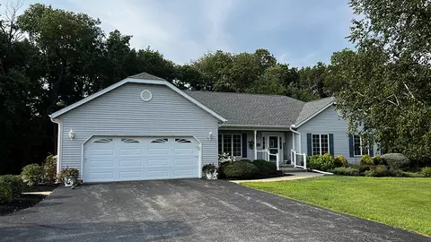 15012 Henry Rd, Morrison, IL 61270