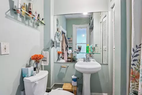 Bath - 330 First St, Batavia, IL 60510 photo 2 of 3