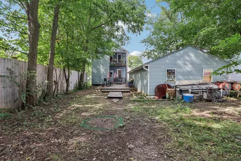 Exterior - 330 First St, Batavia, IL 60510 photo 6 of 13