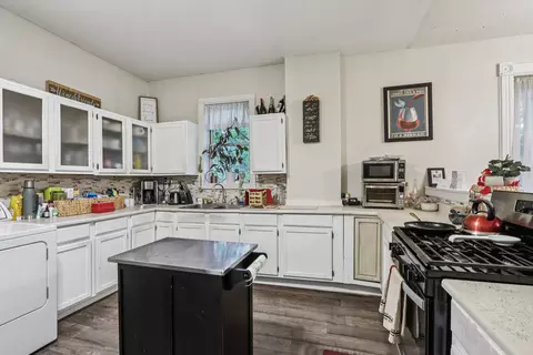 Kitchen - 330 First St, Batavia, IL 60510 photo 2 of 7