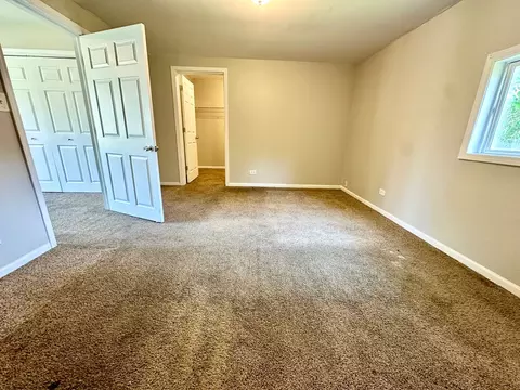 Bedroom - 653 Elgin Ave, Elgin, IL 60120 photo 5 of 6