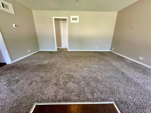 Living - 653 Elgin Ave, Elgin, IL 60120 photo 1 of 3