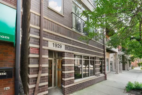 1929 W Belmont Ave #2, Chicago, IL 60657
