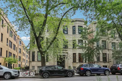 733 W Briar Pl #1W, Chicago, IL 60657