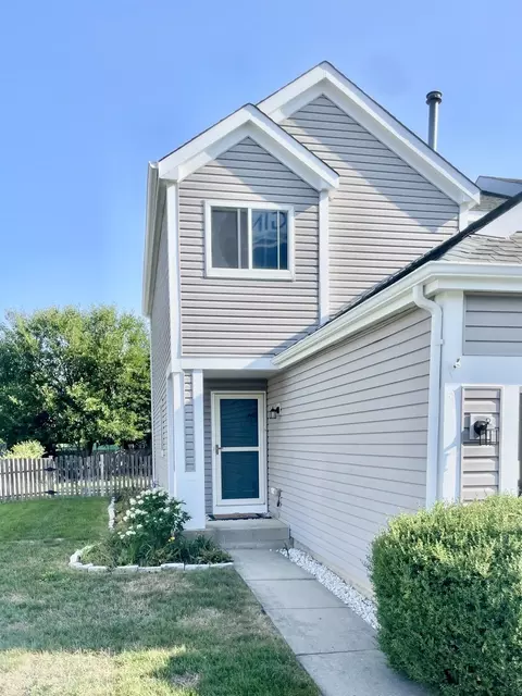 1410 Timber Ln, South Elgin, IL 60177
