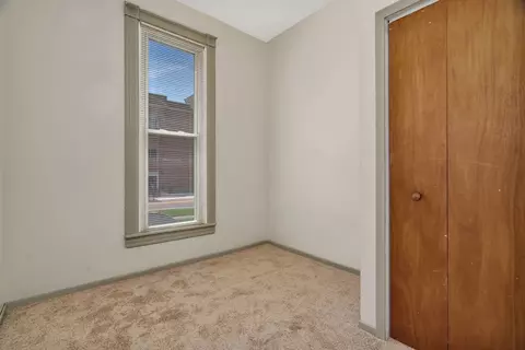 Bedroom - 304306 E Main St, Ottawa, IL 61350 photo 5 of 6