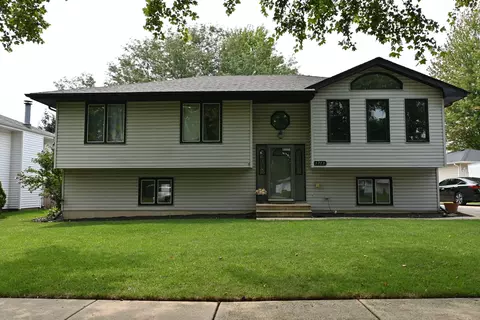 1713 Cecily Dr, Joliet, IL 60435