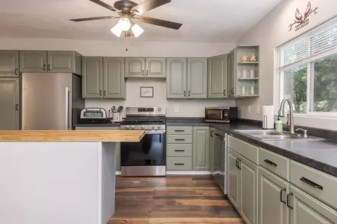 Kitchen - 7981 Johnson Ln, Downs, IL 61736 photo 3 of 4