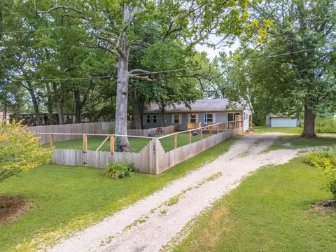 Exterior - 7981 Johnson Ln, Downs, IL 61736 photo 8 of 15