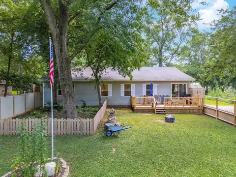 7981 Johnson Ln, Downs, IL 61736