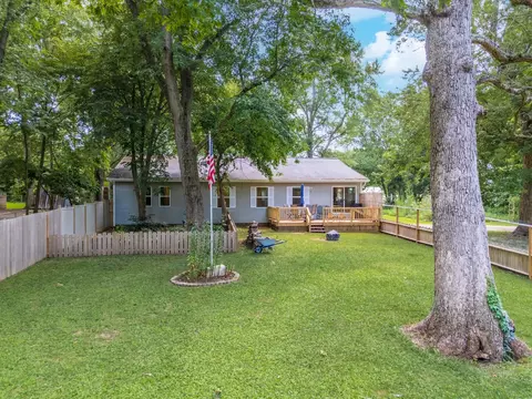 Exterior - 7981 Johnson Ln, Downs, IL 61736 photo 2 of 15