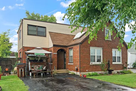 4420 Midlothian Tpke, Crestwood, IL 60418