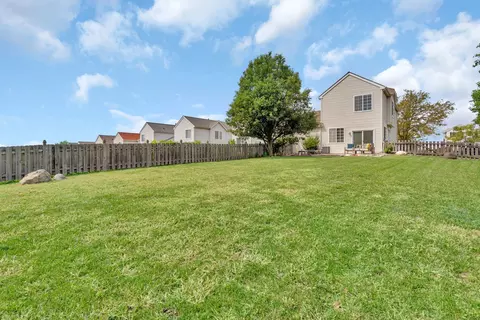 Exterior - 838 Daniel Dr, Minooka, IL 60447 photo 4 of 10