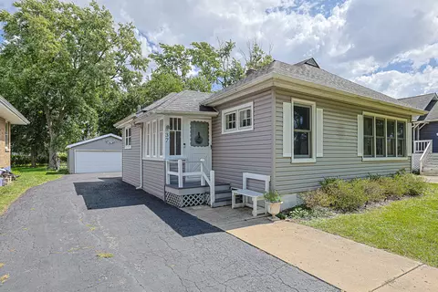 37 N Addison Rd, Villa Park, IL 60181