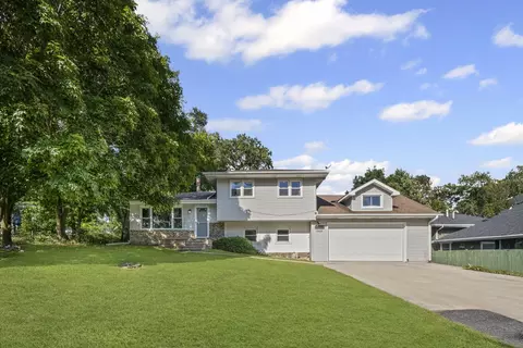 29 W276 Bolles Ave, West Chicago, IL 60185
