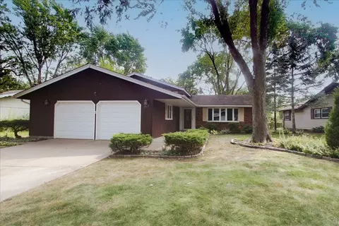 1925 Syracuse Ln, Schaumburg, IL 60193