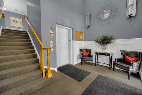 Entry Way - 275 E Railroad Ave #205, Bartlett, IL 60103 photo 1 of 1