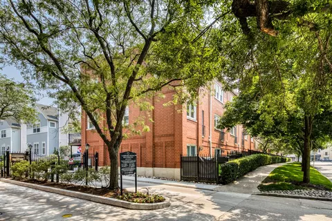 2801 N Wolcott Ave #E, Chicago, IL 60657