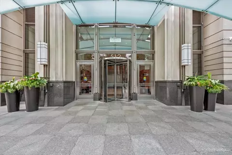 512 N Mcclurg Ct #501, Chicago, IL 60611