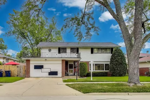 511 Bedford Ln, Des Plaines, IL 60016