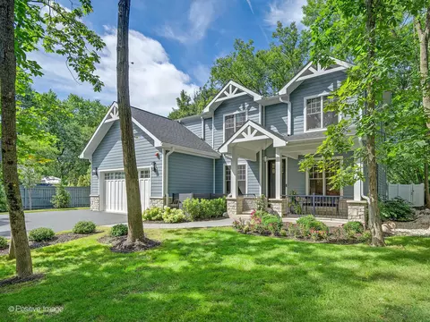 1150 Highland Ave, Lake Forest, IL 60045