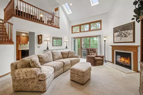 Other - 514 Shagbark Dr, Elgin, IL 60123 photo 2 of 8