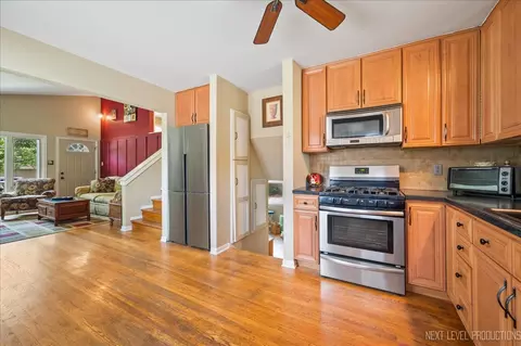 109 S Western Ave, Bartlett, IL 60103 photo 6
