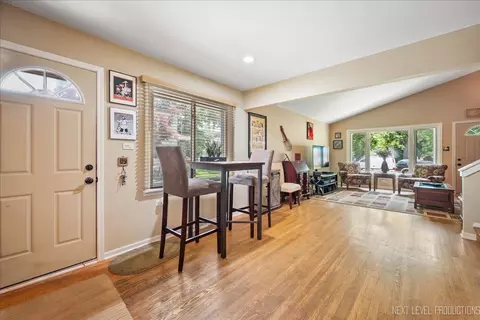 109 S Western Ave, Bartlett, IL 60103 photo 12