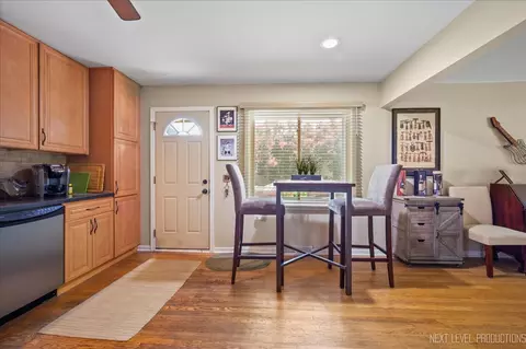 109 S Western Ave, Bartlett, IL 60103 photo 8