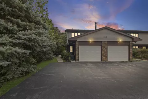 218 Manor Dr #A, New Lenox, IL 60451