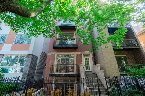1511 N Mohawk St #1, Chicago, IL 60610