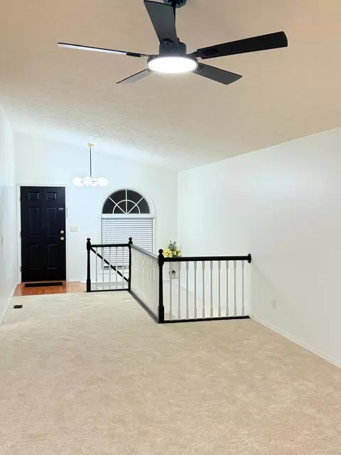 1111 Rader Run, Bloomington, IL 61704 photo 9