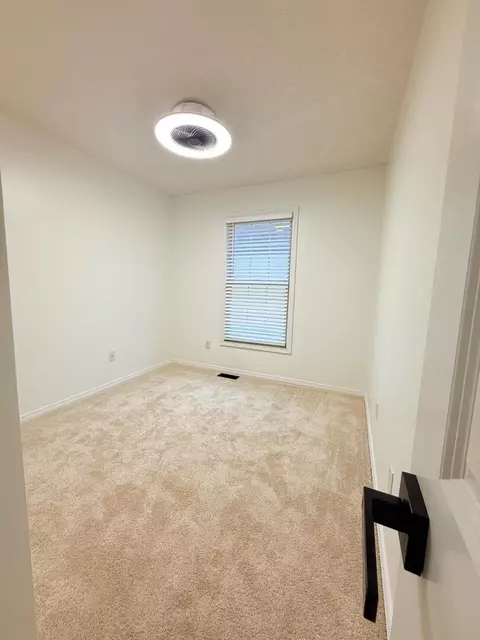 1111 Rader Run, Bloomington, IL 61704 photo 14