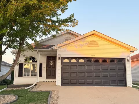 1111 Rader Run, Bloomington, IL 61704 photo 3