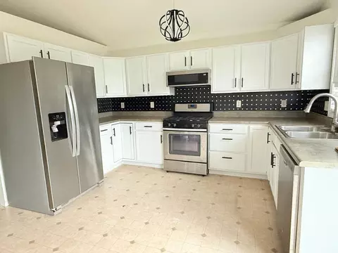 1111 Rader Run, Bloomington, IL 61704 photo 17