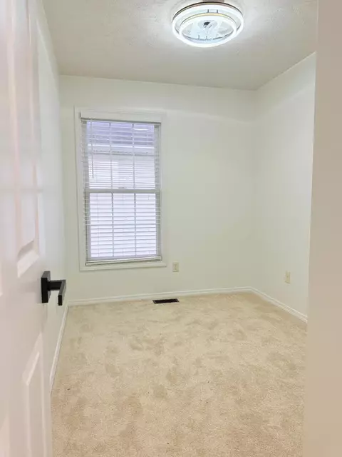 1111 Rader Run, Bloomington, IL 61704 photo 15