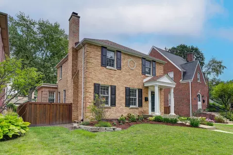 623 Clifton Ave, Park Ridge, IL 60068