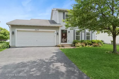 2477 Smithfield Ct, Aurora, IL 60503