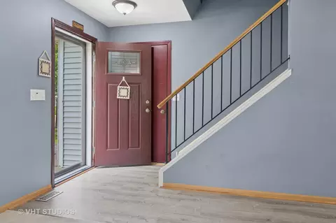 Entry Way - 2477 Smithfield Ct, Aurora, IL 60503 photo 1 of 1
