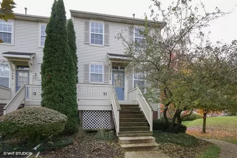 468 Littleton Trl, Elgin, IL 60120