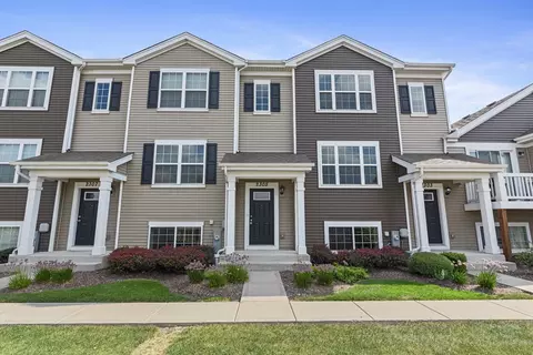 2305 Upland Rd, Pingree Grove, IL 60140