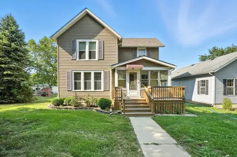 109 E Crawford St, Peotone, IL 60468
