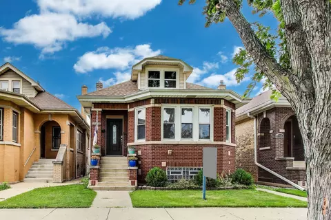 5918 W Eddy St, Chicago, IL 60634