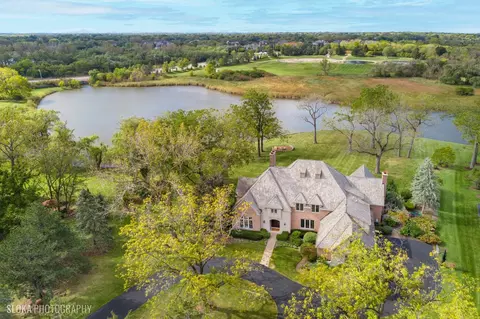 10 Willowmere Dr, South Barrington, IL 60010